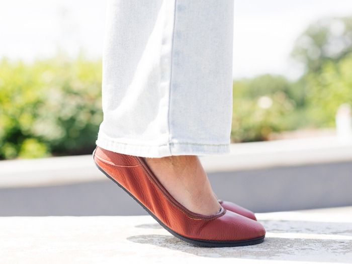 Minimalist Purple Ballet Flats