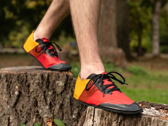 Primal RunAmoc Wide Toe Box Running Shoes - Softstar Shoes