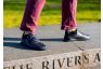 Urban casual black walking shoes