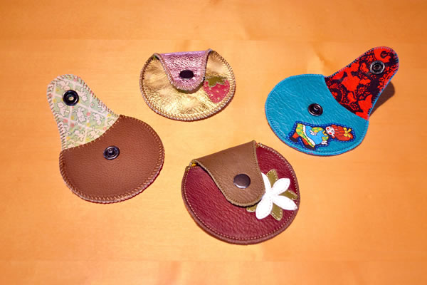 Handcrafted Leather Coin Purses diy-leather-coin-purses