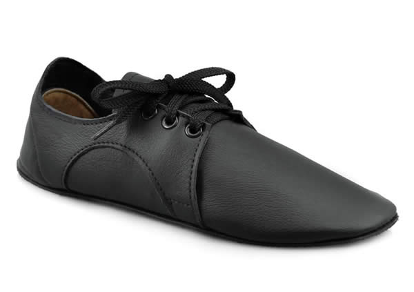 black-leather-dash-runamocs